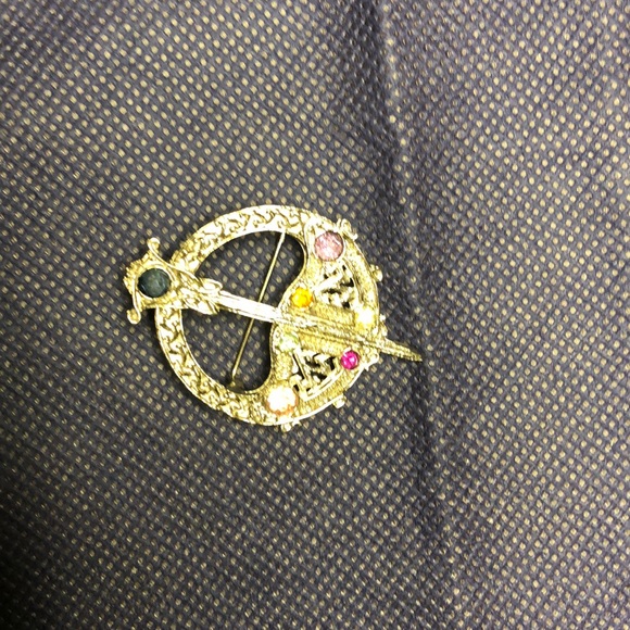 Vintage Celtic Sword Shield Brooch, Kilt Pin - Picture 2 of 8